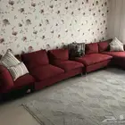 كنب لون احمر نطيف