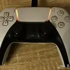 يد بلاي ستيشن فايف ما قد انفكت و اليد بل كامل اصليه