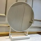 مرايا تسريحه لون ابيض شبه جديده من ايكيا 200 ريال