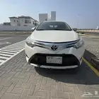 يارس موديل 2016 قير عادي مغير مكينة فيها دقة في الرفرف