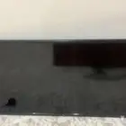 شاشه مع مدخلين HDMI لا يوجد ريموت موجود ازرار للتحكم