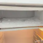 ثلاجة صغيرة