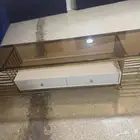 طاولة تلفزيون
