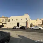 للبيع فيلا   3 شقق حي ظهرة لبن   400م   شارع 20م