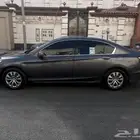 للبيع هوندا اكورد 2017
