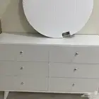 السلام عليكم متوفره تسريحه مع مرايه للبيع على السوم