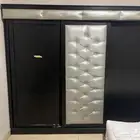 غرفة نوم بحالة متوسطة للبيع