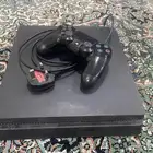 سوني فور نظيف مافيه اي خراب للبيع مع سلكه ويدته واشرطته