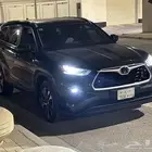 للبيع تويوتا هايلاندر فئه GLE موديل 2023 وكاله وممشى قليل