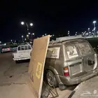عربت قهوه وفيها تكايات العدد جلستين والعربه جاهزه