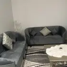 طقم كنب ثلاث طويلة واثنين صغير ك