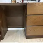 مكتب مستعمل للبيع