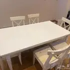 طاولة أكل نظيفه مع 6 كراسي