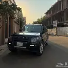 متسوبيشي باجيرو 2017 فل علامة ذهبية 3800 (مخزن)