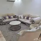 مجلس كنب مع فرشة مع ترابيزة للبيع