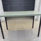 طاولة ايكيا