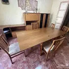 طاولة طعام