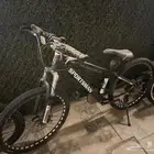 سكوتر كهربائي وسيكل رياضي