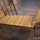 كنبه حديد ومدفئة خشب