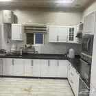 مطبخ كامل اجهزته الموجوده بالصور