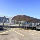 يوجد جميع انواع المظلات والسواتر وبيوت الشعر