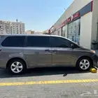 Toyota Senna LE 2017