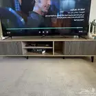 طاولة تلفزيون