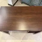 طاولة مكتبية شبه جديده
