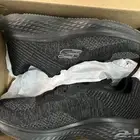 حذاء سكيتشرز skechers مقاس 43 جديد اصلي