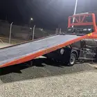 سطحه متواجد في الجنوب متجه الغربيه