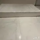 مرتبة طبيه للبيع جديد بقراطيسه