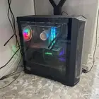 Pc قيمنق للبيع
