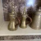 دلتين قريشيات مربوبه وحده صغيره ووحده اكبر ومعها المفواح