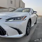 للبيع لكزز 250 ES اربعة سنلدر بحالة الوكالة