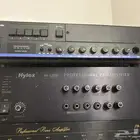 سماعات ومكسرات وبرجكتر وشاشة عرض بروجكتر