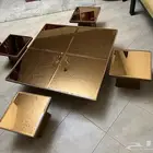 طقم طاولة مجلس خشب بني بتصميم مرايا ذهبي اسكوتر كهربائ