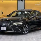 لكزس - ES 300 h - 2020 - ممشى قليل ( بحاله ممتازه )