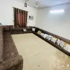 كنب 4 4 شبه جديد سليم ونظيف 100بالمئة مع عشر مخدات الضغط 80