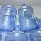 8 قوارير مياة