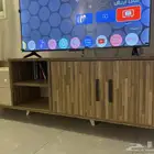 طاولة تلفزيون