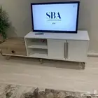 طاولة تلفزيون للبيع