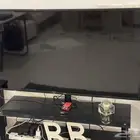 تلفزيونات ثلاجات أفران وغيرها للبيع