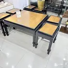 طاولات خشبية بجودة عالية وضمان