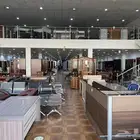 معرض للبيع والتقبيل