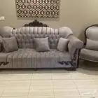 كنب يتسع ل9 اشخاص شبه جديد وكرسيين مفرده مع الستاره