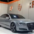 اودي A8 2014 عداد ((144الف)) بحاله نظيفة جدا