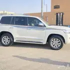 للبيع سياره لاندكلوزر ديزل فل كامل 2021توتريبو