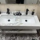 مغسله رخام مع خلاطين لون اسود
