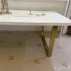 طاوله فخمه وكبير البيع بدون كراسي من هوم بوكس