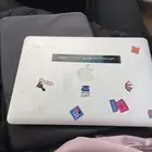 Mac Book Airنظيف فيه دقتين لايشكوى من كسور ولا تعليق نظيف